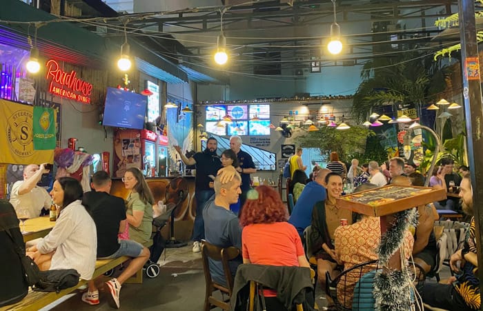 Quán Bar tại Phố đi bộ tây an thượng đà nẵng