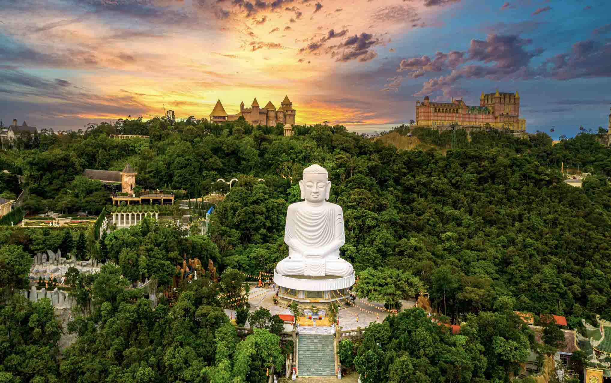 Chùa Linh Ứng Bà Nà Hills