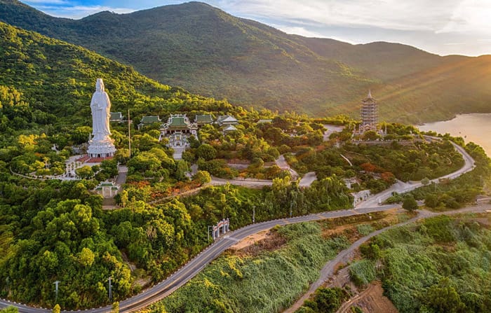 Chùa Linh Ứng Bãi Bụt Sơn Trà Đà Nẵng