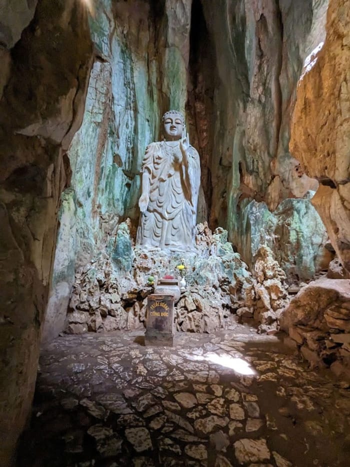 Chùa linh ứng ngũ hành sơn Đà Nẵng