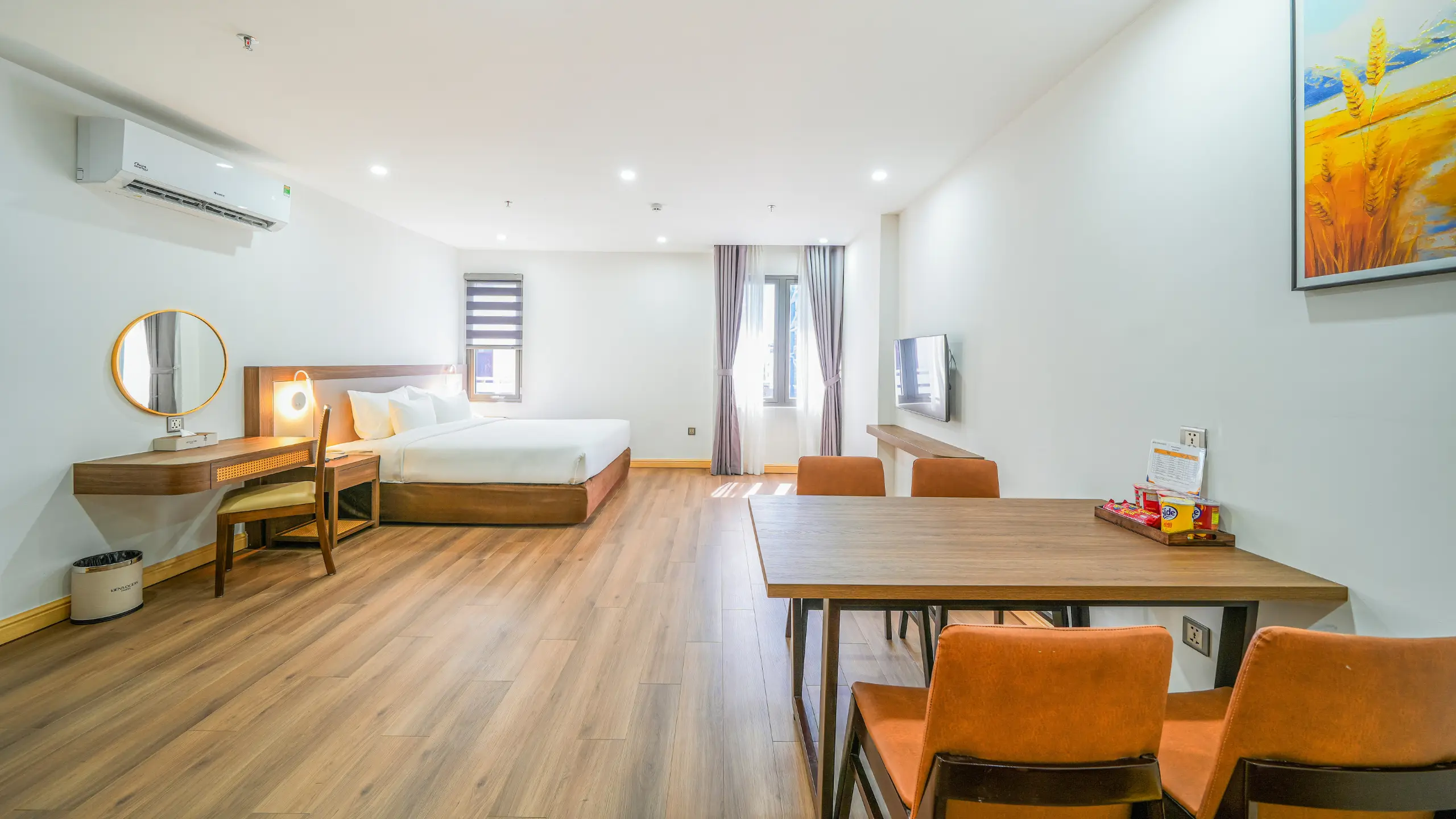 Deluxe With Kitchen