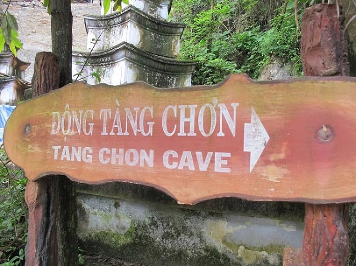 du lịch động Tàng Chơn